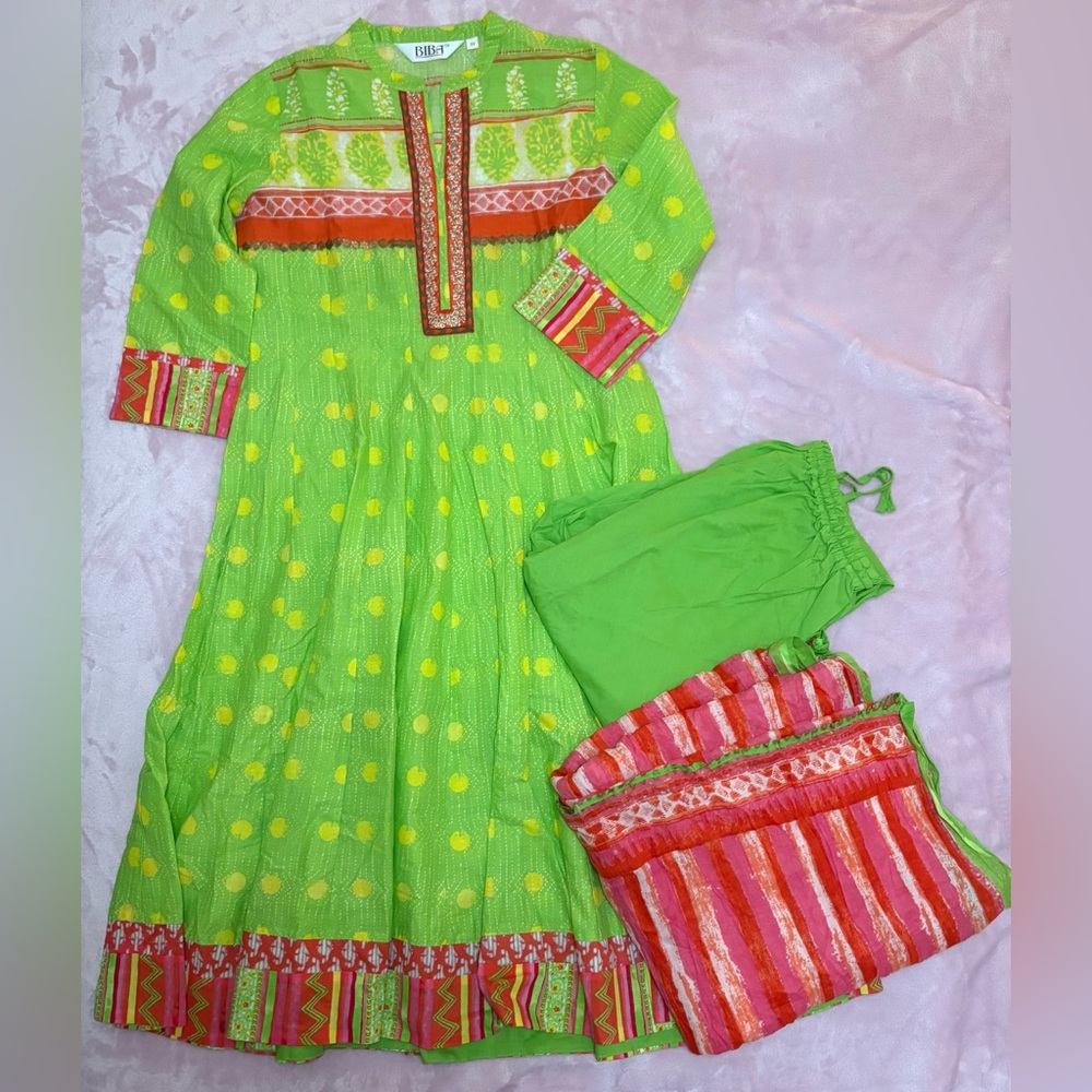 Indian 3-piece kurta set